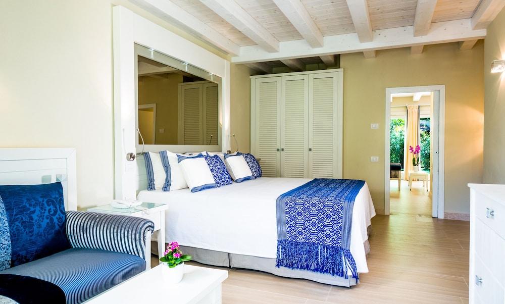 Forte Village Resort - Bouganville Санта Маргерита ди Пула Екстериор снимка